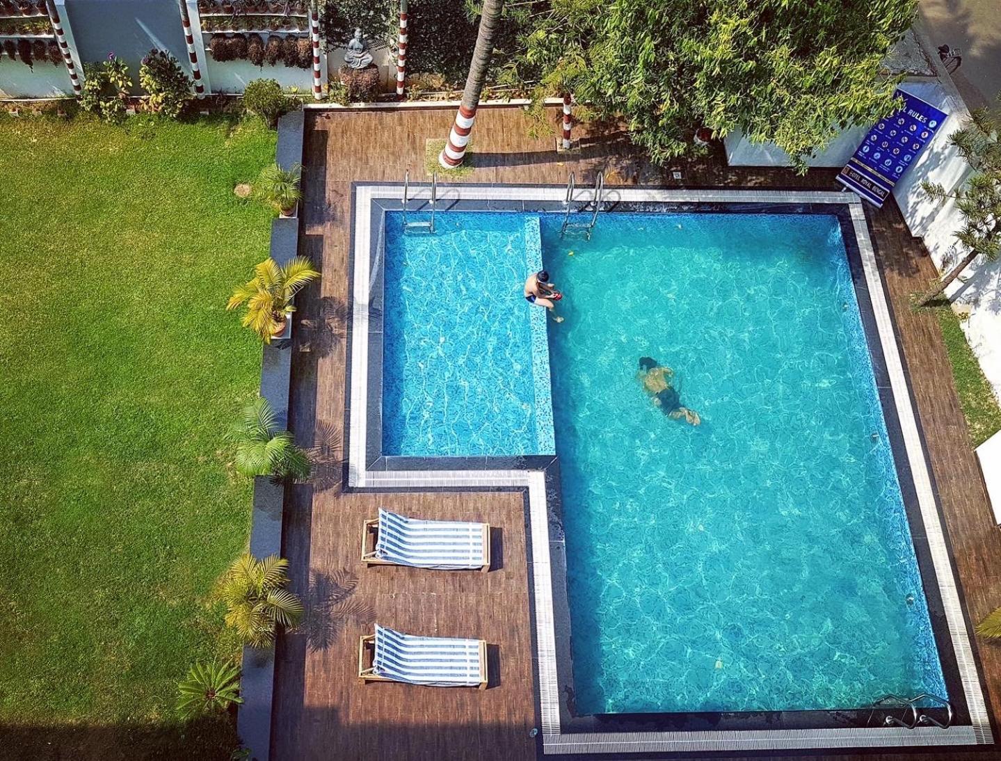 Hotel Royal Bengal Болпур Екстериор снимка