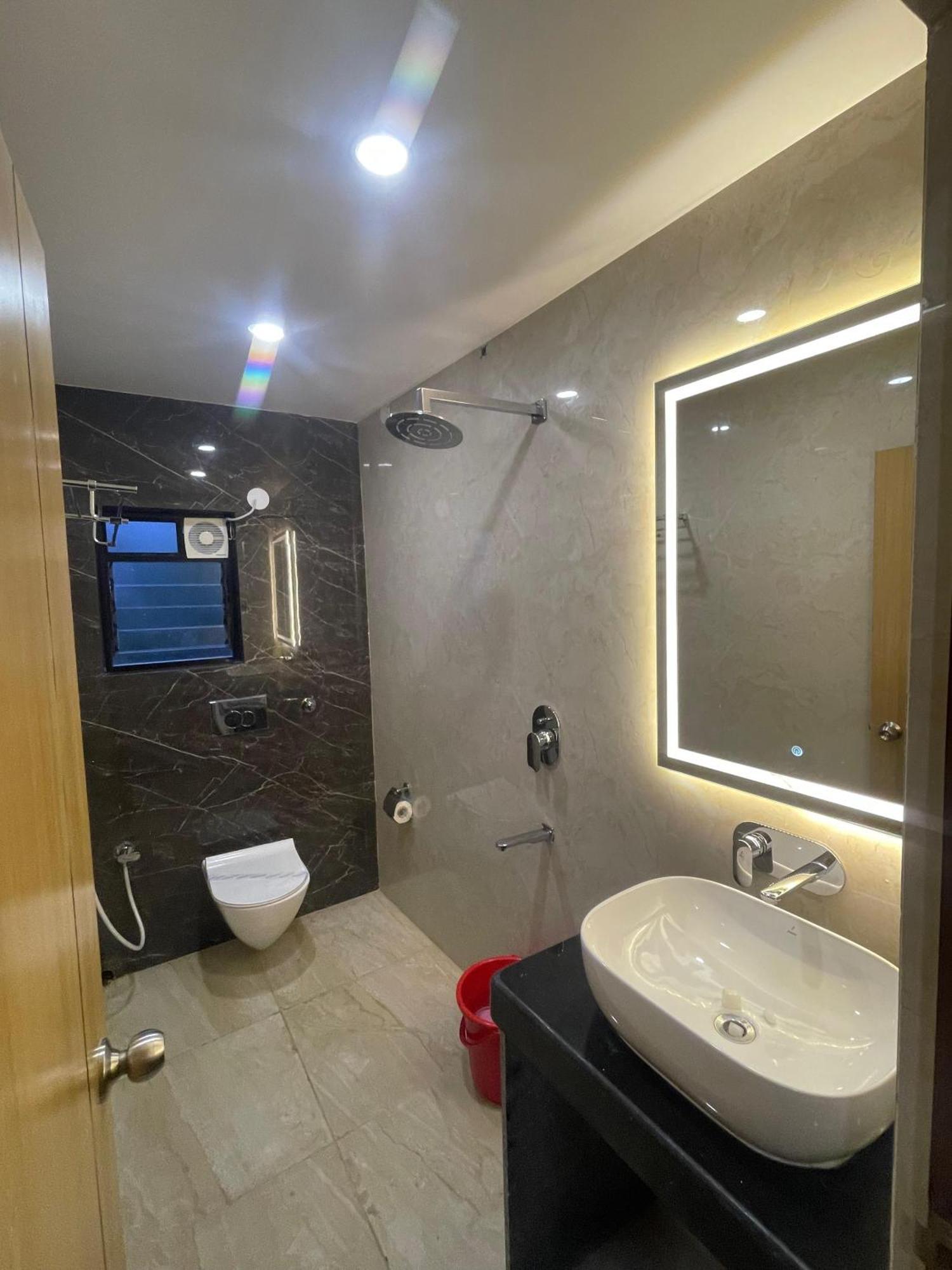 Hotel Royal Bengal Болпур Екстериор снимка